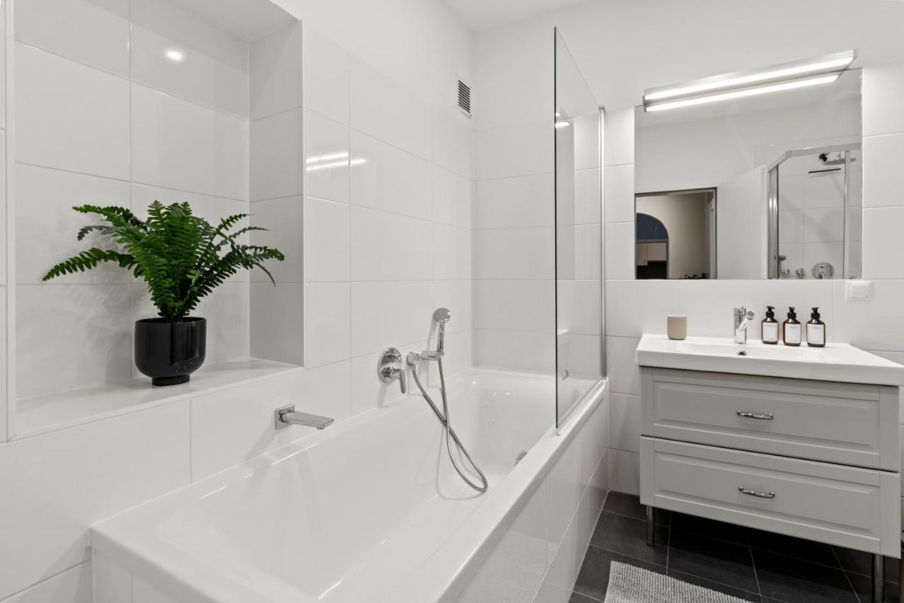5 Bedrooms - 143 M² - Near Main Station Apartamento