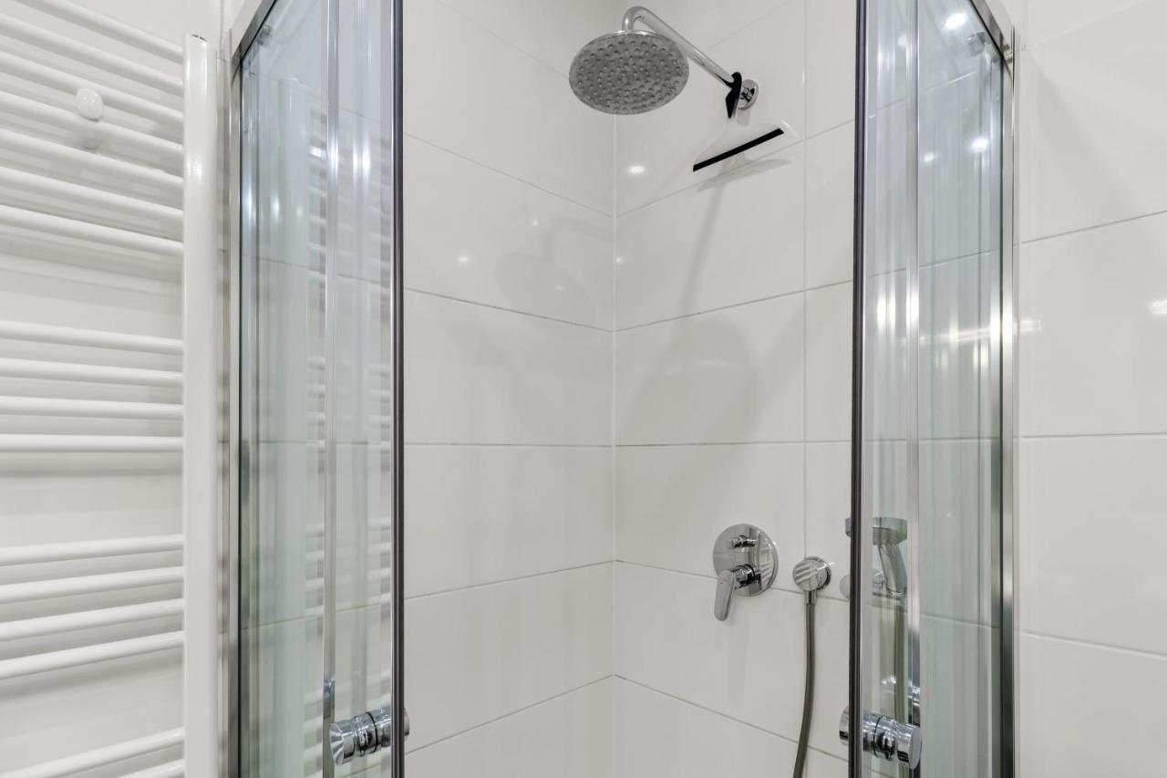 5 Bedrooms - 143 M² - Near Main Station * Viena