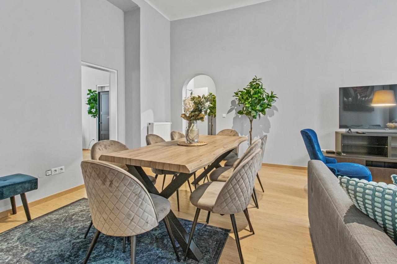 5 Bedrooms - 143 M² - Near Main Station Apartamento Viena